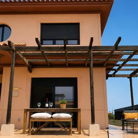 Holiday home Casa Pez Piscina, Terrazas Y Slow Life Junto Al Mar Lajares